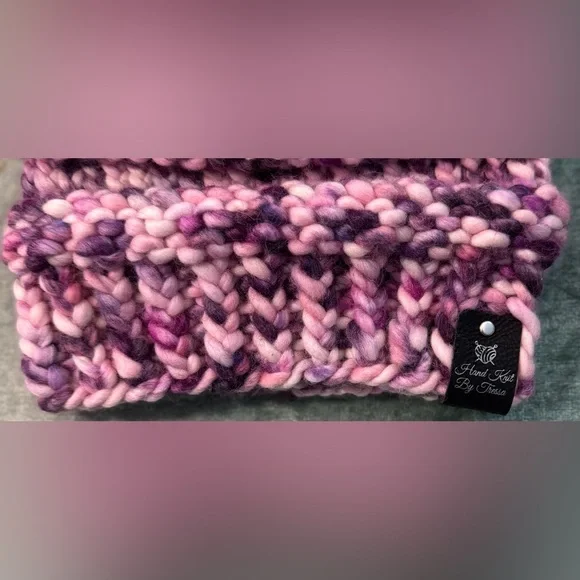 Handmade Hand Crafted Knit Messy Bun Hat adult/teen size purple pink - Picture 2 of 2